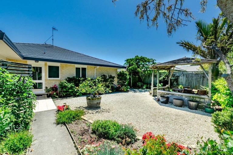 Photo of property in 88 Weggery Drive, Waikanae Beach, Waikanae, 5036