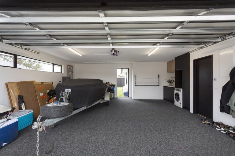 Photo of property in 71 Owhiro Avenue, Mosgiel, 9024