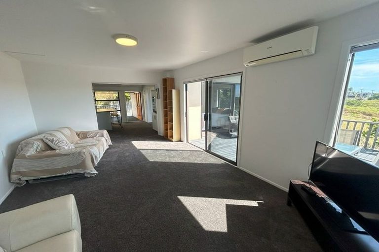 Photo of property in 1009 Papamoa Beach Road, Papamoa Beach, Papamoa, 3118