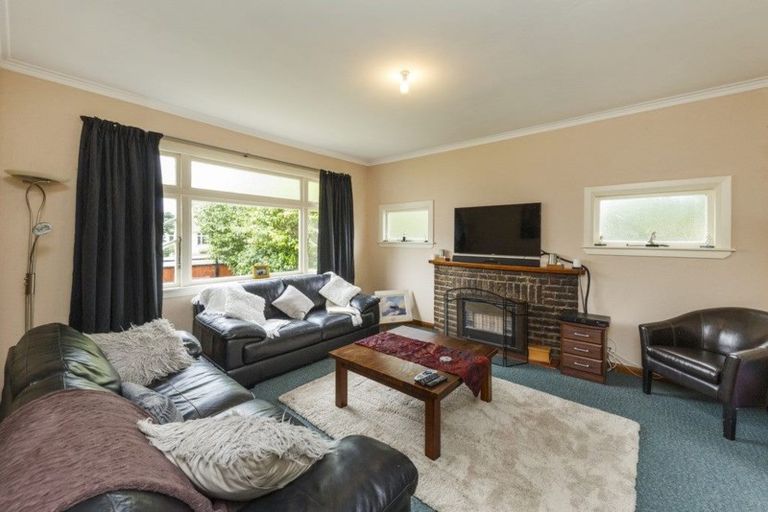 Photo of property in 27 Hardie Street, Hokowhitu, Palmerston North, 4410