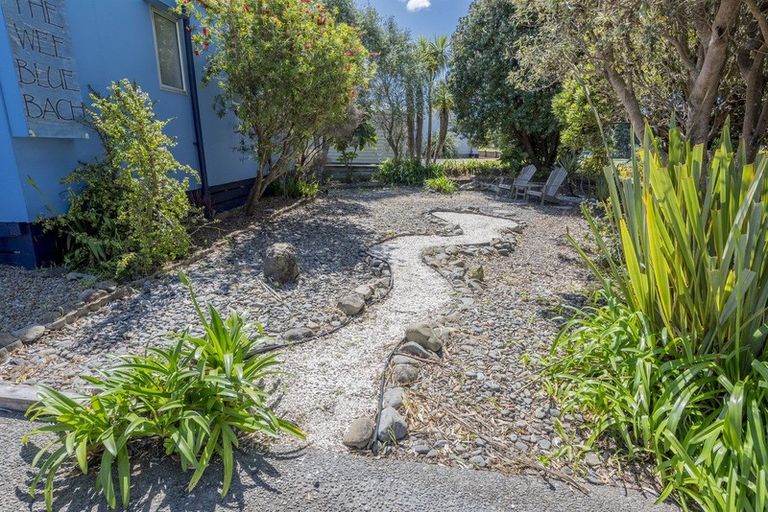 Photo of property in 4 Pio Pio Place, Waikanae Beach, Waikanae, 5036