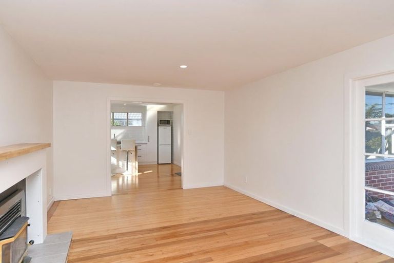 Photo of property in 13 Lyndhurst Crescent, Aranui, Christchurch, 8061