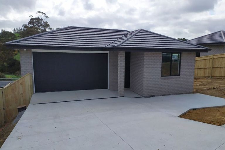 Photo of property in 130 Harriet Johnston Drive, Pokeno, 2402