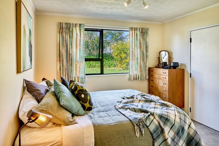 Photo of property in 1 The Top Gallant, Whitby, Porirua, 5024