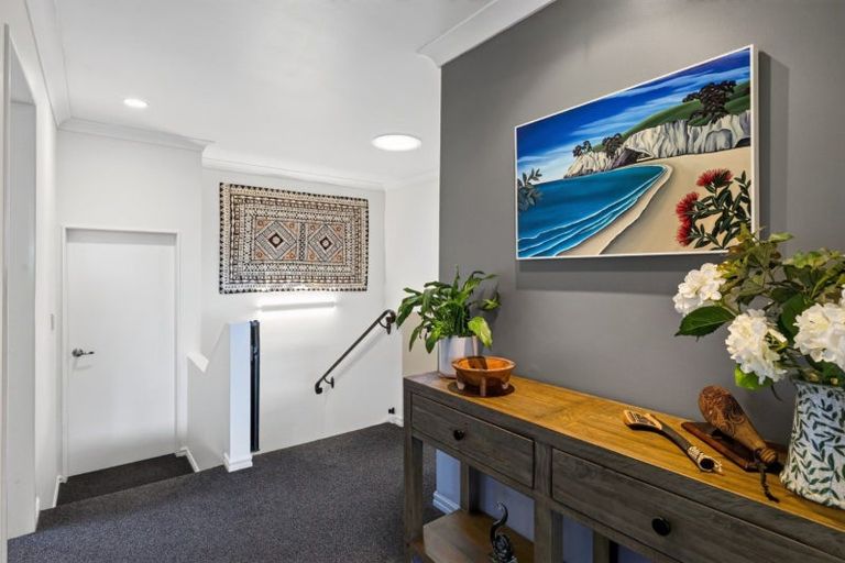 Photo of property in 30 Amberley Crescent, Bethlehem, Tauranga, 3110