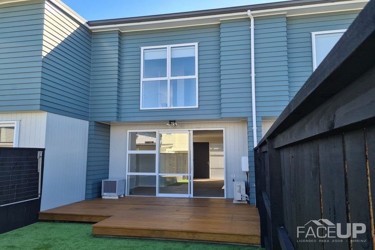 Photo of property in 23 Spotted Dove Road, Hobsonville, Auckland, 0616