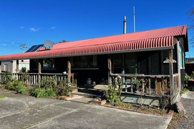 Photo of property in 21 Broadway, Mangaweka, 4797