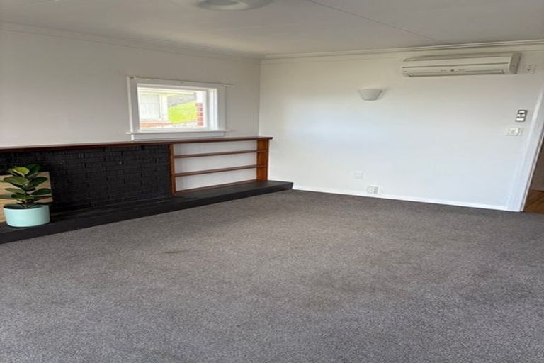 Photo of property in 15 Seaview Terrace, Kew, Dunedin, 9012