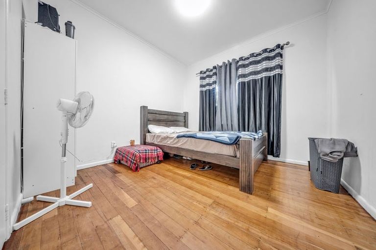 Photo of property in 1/26 Cambridge Terrace, Papatoetoe, Auckland, 2025