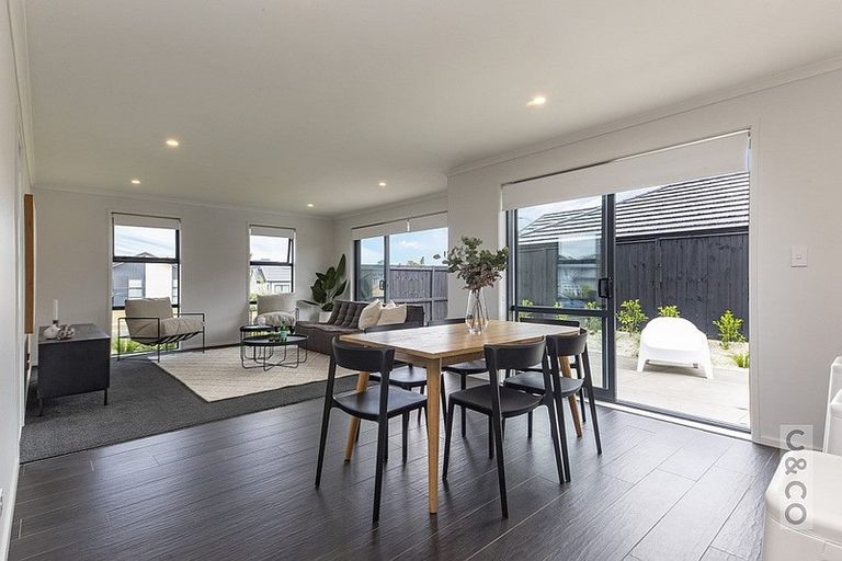 Photo of property in 14 Kelly Road, Riverhead, 0820