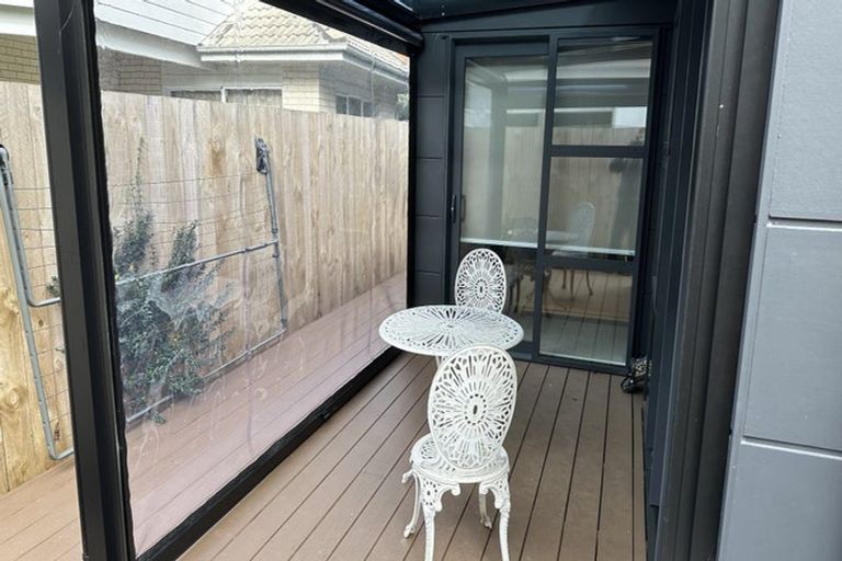 Photo of property in 216a Bucklands Road, Bucklands Beach, Auckland, 2012