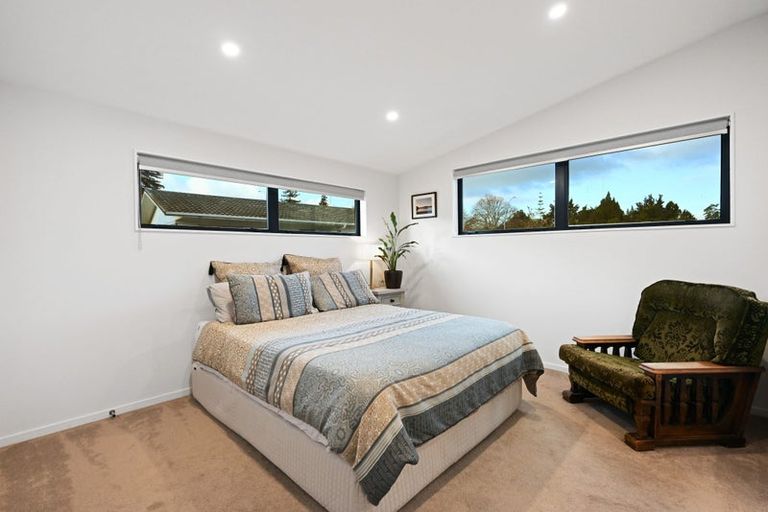 Photo of property in 3d Lake Domain Drive, Frankton, Hamilton, 3204