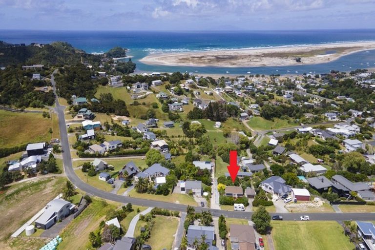 Photo of property in 32 Cullen Street, Mangawhai Heads, Mangawhai, 0505