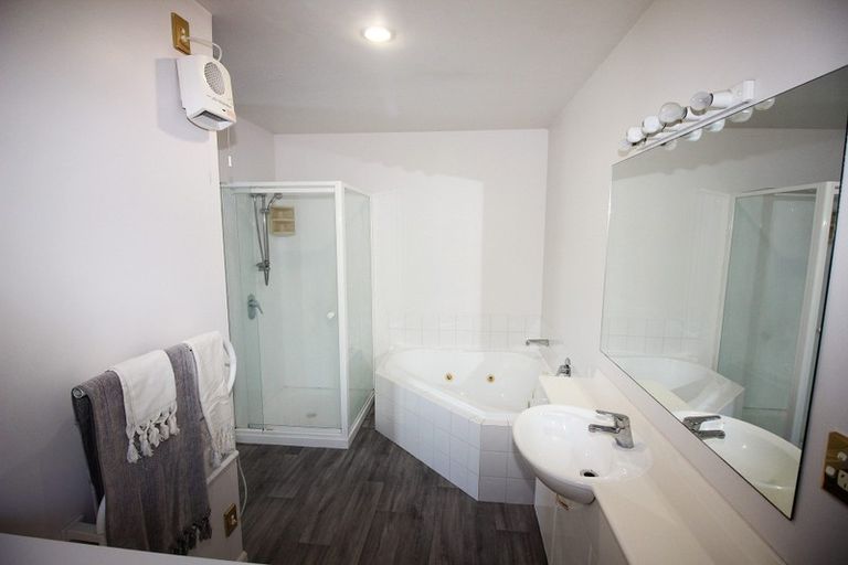 Photo of property in 50 Ti Rakau Drive, Woolston, Christchurch, 8023