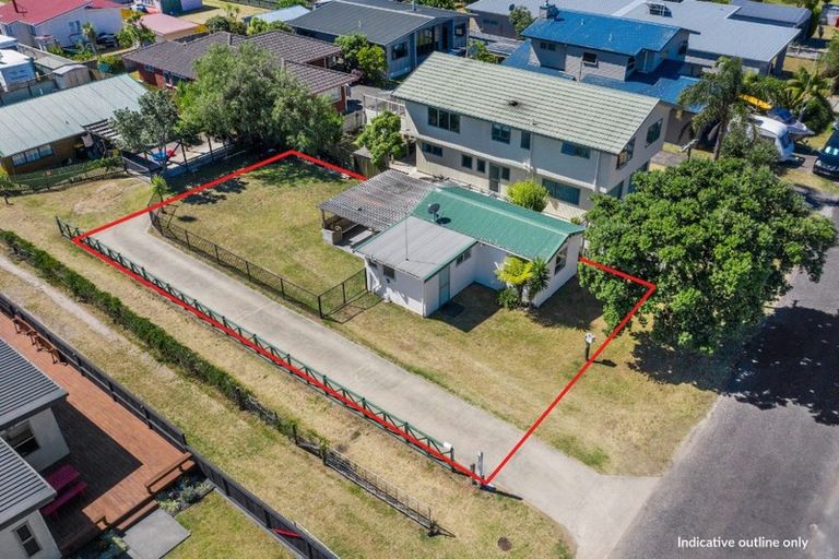 Photo of property in 211a The Square, Whangamata, 3620