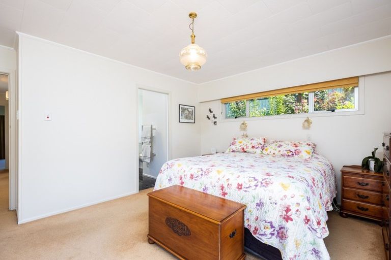 Photo of property in 172a Mangorei Road, Merrilands, New Plymouth, 4312