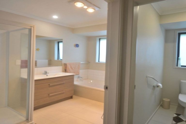 Photo of property in 125 Ballintoy Park Drive, Welcome Bay, Tauranga, 3175