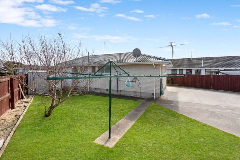 Photo of property in 34 Valecrest Avenue, Parklands, Christchurch, 8083