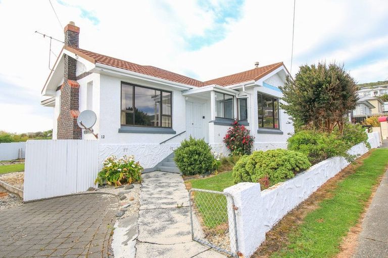 Photo of property in 12 Walker Street, Bluff, 9814