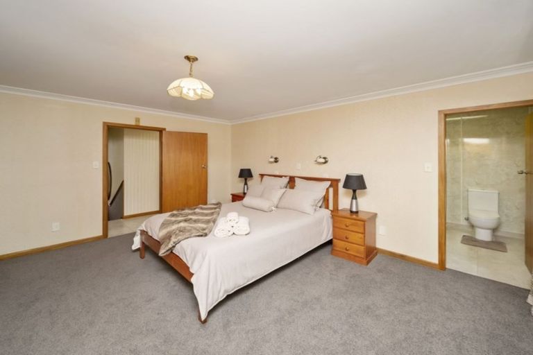 Photo of property in 53h Doralto Road, Frankleigh Park, New Plymouth, 4310