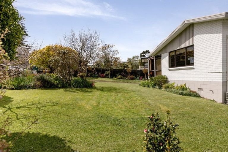 Photo of property in 103 Harbour View Road, Omokoroa, 3114
