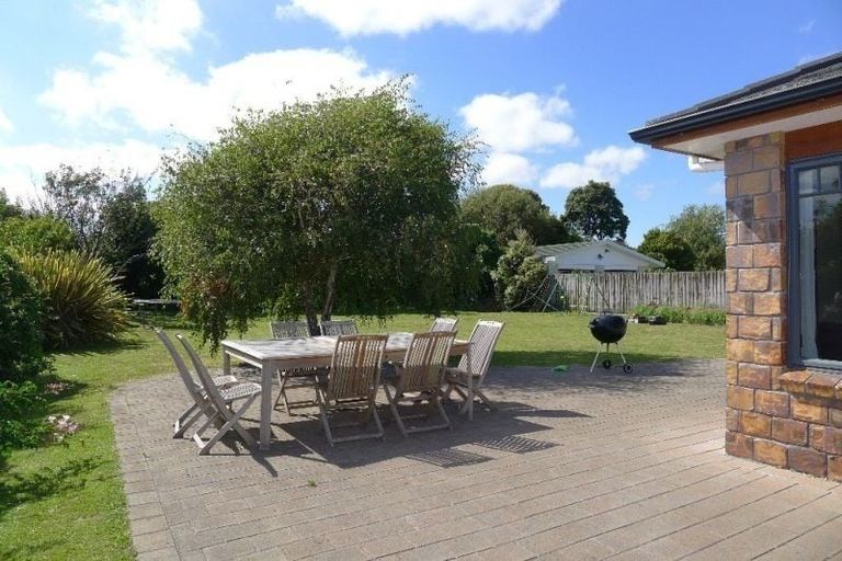 Photo of property in 36 Waerenga Road, Otaki, 5512