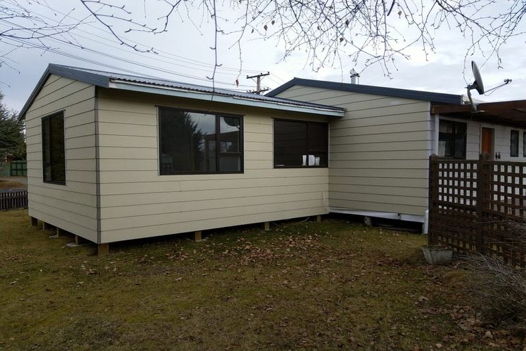 Photo of property in 17 Glenbrook Crescent, Twizel, 7901