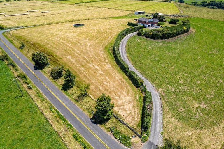 Photo of property in 36 Mokoia Road, Mokoia, Hawera, 4672