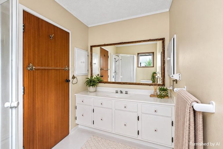 Photo of property in 23 Coromandel Crescent, Mairangi Bay, Auckland, 0630