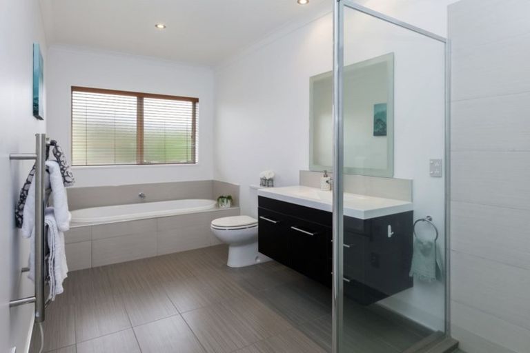 Photo of property in 16 Hampstead Lane, Prebbleton, 7604