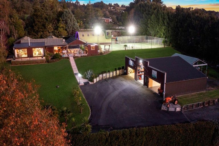 Photo of property in 77 Awanui Rise, Papakura, 2582