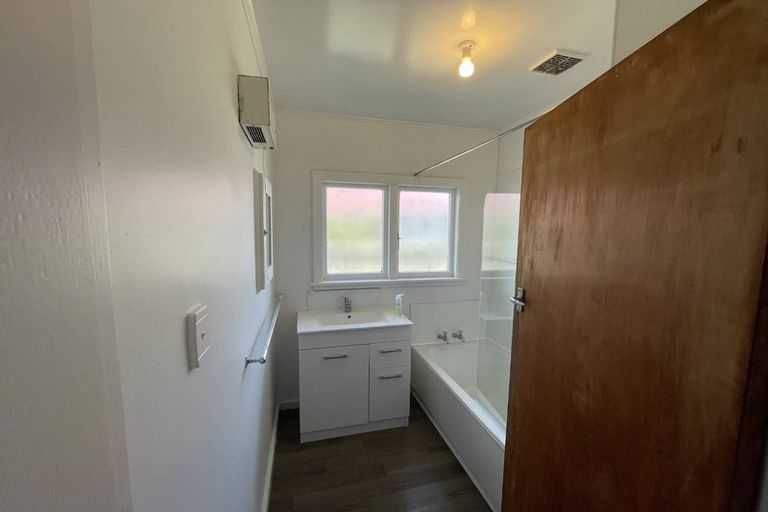 Photo of property in 20 Renfrew Street, Upper Riccarton, Christchurch, 8041