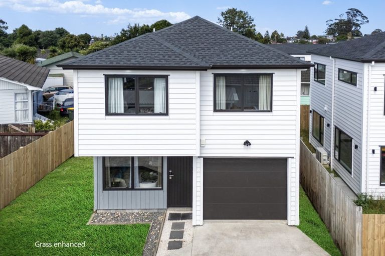 Photo of property in 8a Sharland Avenue, Manurewa, Auckland, 2102