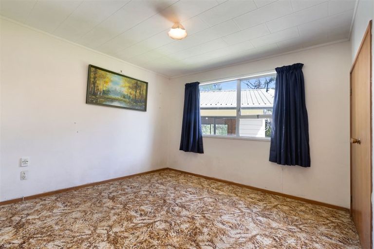 Photo of property in 59 Allington Road, Massey, Auckland, 0614