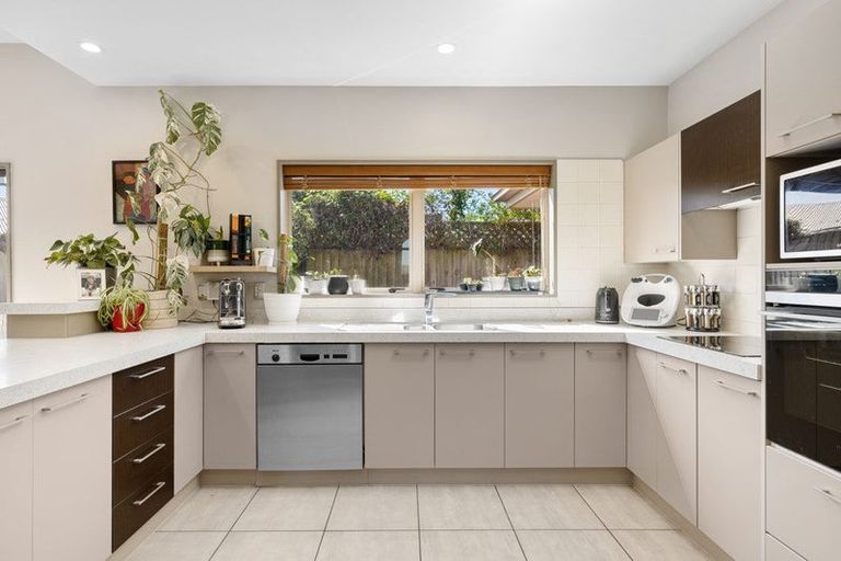 Photo of property in 23 Lexington Place, Shirley, Christchurch, 8061