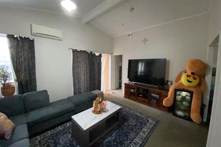 Photo of property in 269 Porchester Road, Takanini, 2112