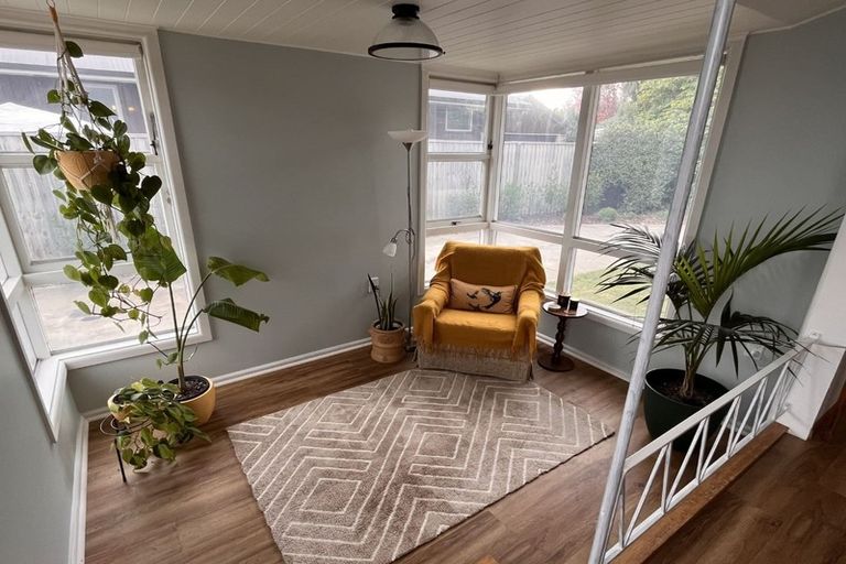 Photo of property in 21 Kinnaird Place, Hillmorton, Christchurch, 8025