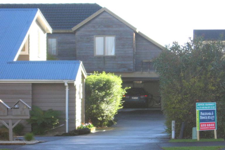 Photo of property in 2/195 Fisher Parade, Farm Cove, Auckland, 2012