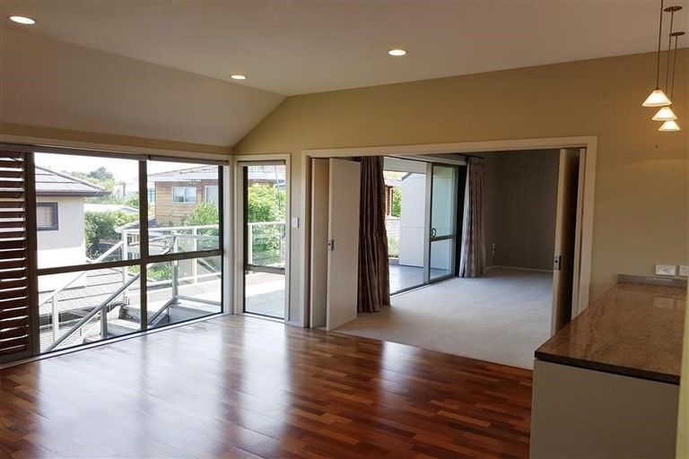 Photo of property in 1/11 Raymond Street, Point Chevalier, Auckland, 1022