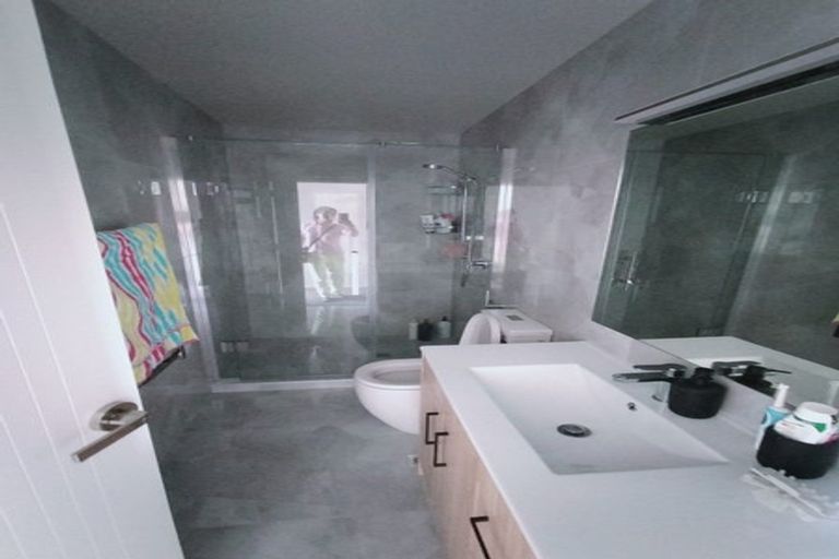 Photo of property in 28 Korokio Lane, Henderson, Auckland, 0612