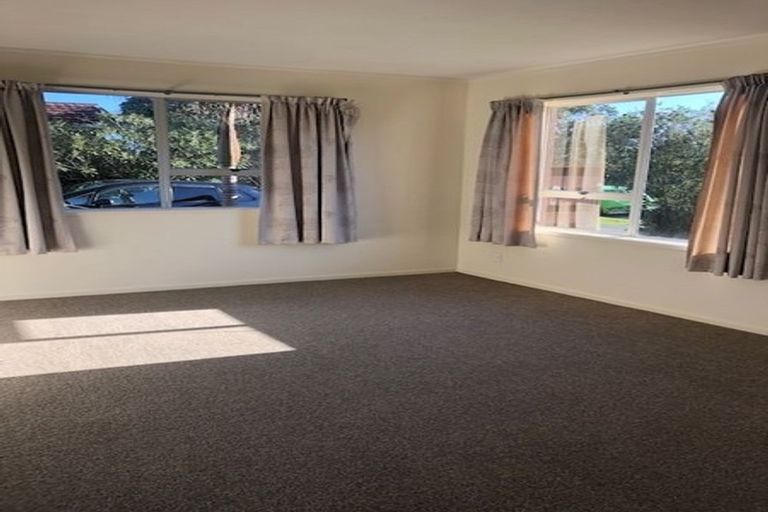 Photo of property in 10 Rakatau Place, Ruakaka, 0116