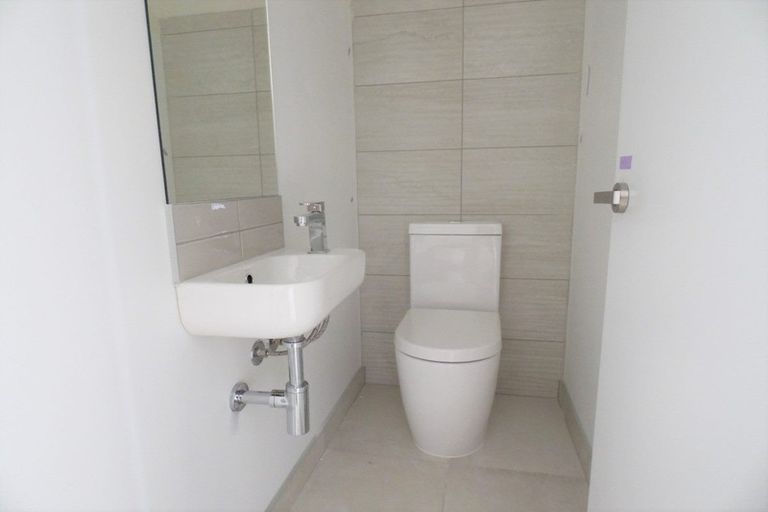 Photo of property in 9/25 Sidney Wallingford Way, Hobsonville, Auckland, 0616