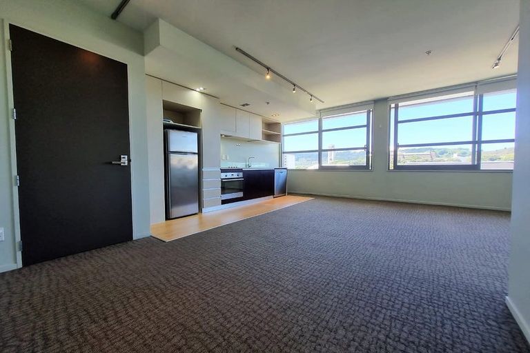 Photo of property in Revolucion Apartments, 305e/28 Torrens Terrace, Mount Cook, Wellington, 6011