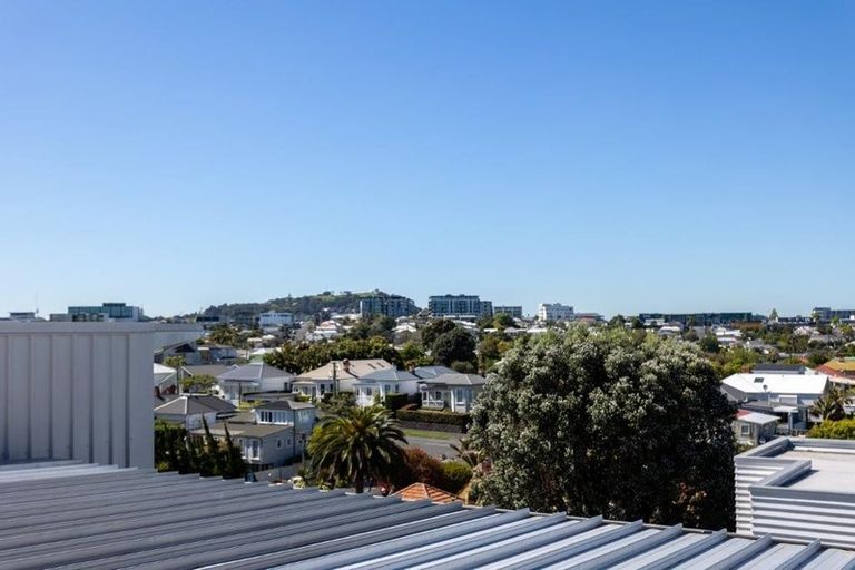 Photo of property in 1d/2 Dickens Street, Grey Lynn, Auckland, 1021