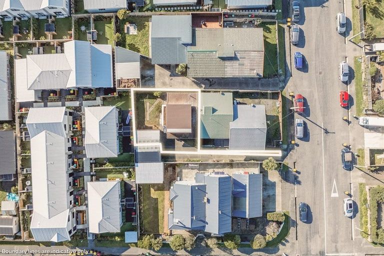 Photo of property in 3/14 Hood Street, New Brighton, Christchurch, 8061