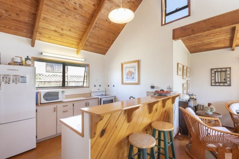 Photo of property in 11 Darroch Slope, Omaha, 0986