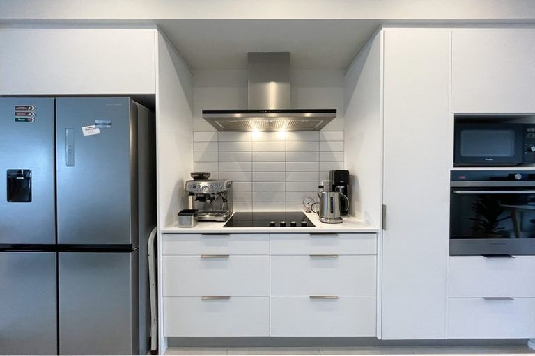 Photo of property in 41 Koura Drive, Red Beach, 0932