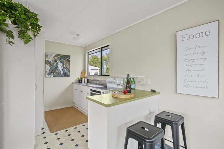Photo of property in 178 Mangorei Road, Merrilands, New Plymouth, 4312