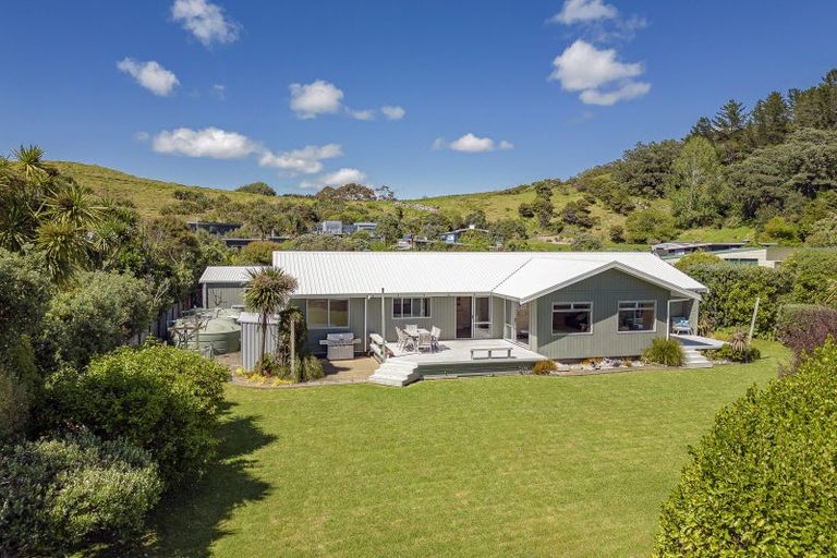 Photo of property in 5 Kawhero Drive, Kuaotunu, Whitianga, 3592