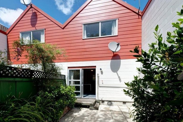 Photo of property in 6/17 Geraldine Street, Edgeware, Christchurch, 8013